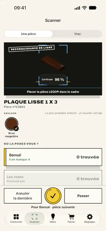 La pièce LEGO® 1 × 3 reconnue en brun rougeâtre et le set Bonsaï, auquel il en manque 4, mis en avant pour la cocher.